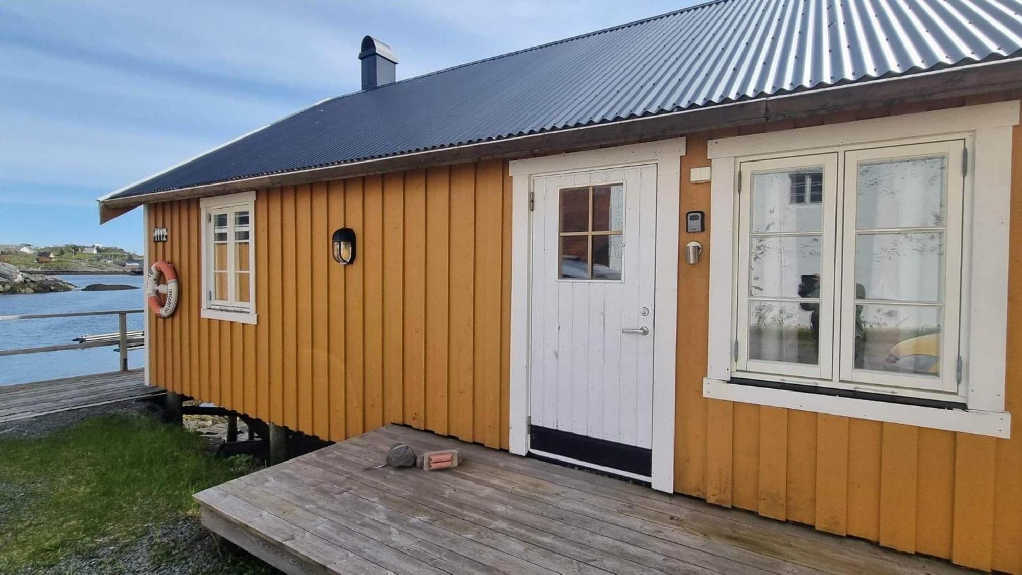 Lenabua * Sørvågen