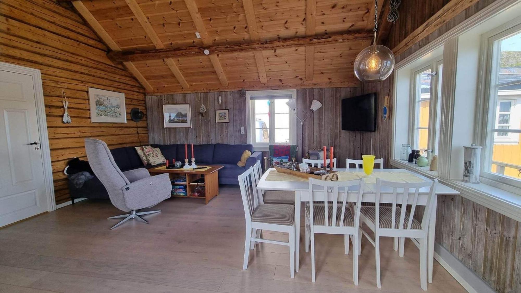 Lenabua * Sørvågen